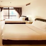 Eastern Suites At Times Square Kl
