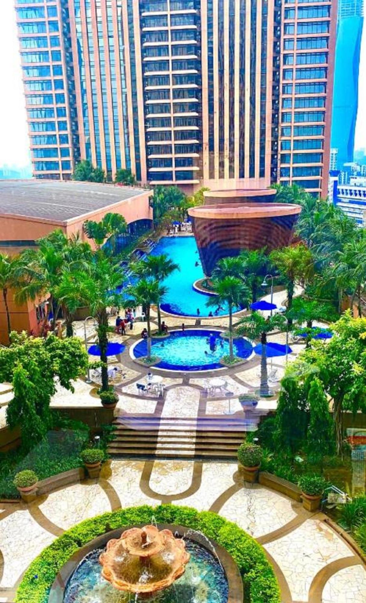 Eastern At Times Square Kl *